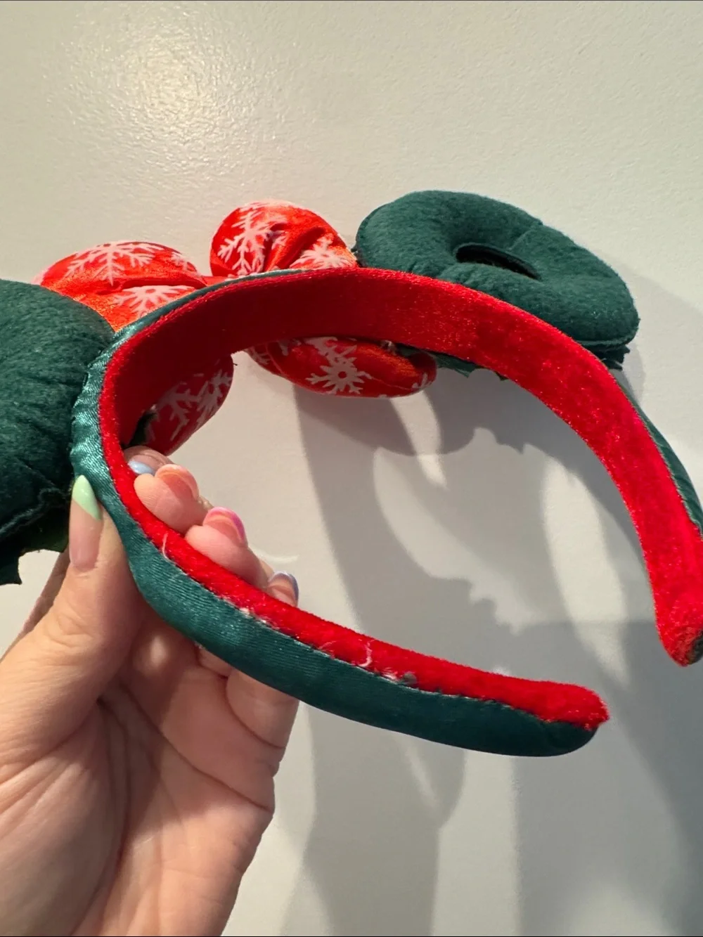 Disney Parks Minnie Mouse Holiday Christmas Wreath Ear Headband
